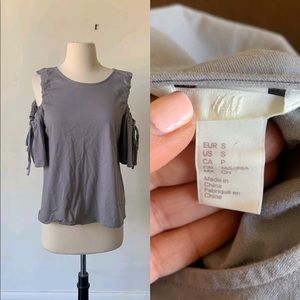 H&M Cut Out Shoulder Gray Blouse